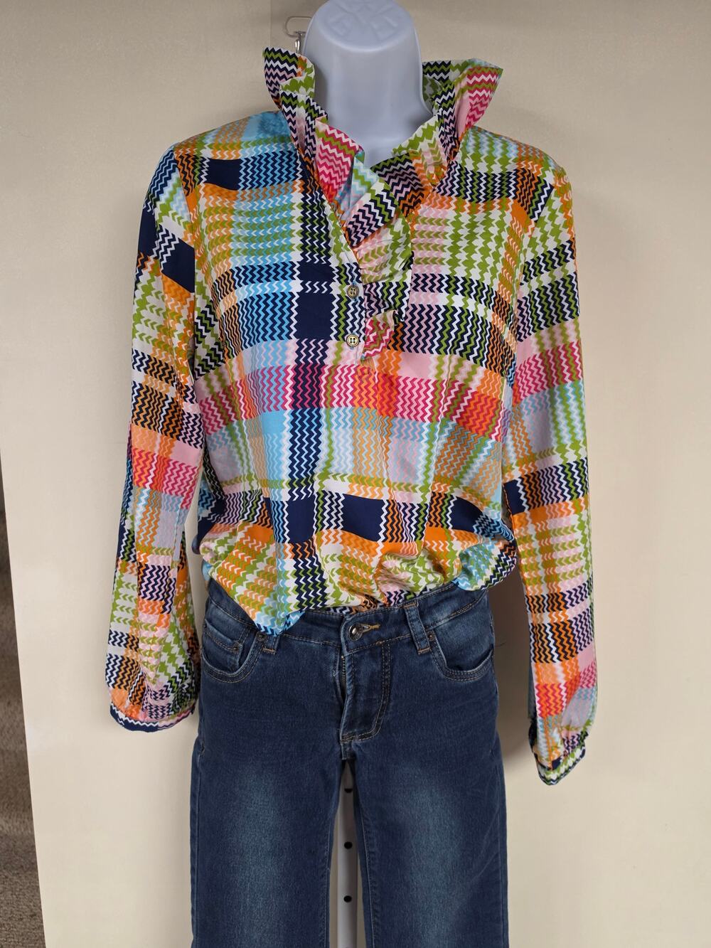 Buckhead Betties M Multicolor Chevron Ruffle Collar Blouse Preppy Colorful 0120